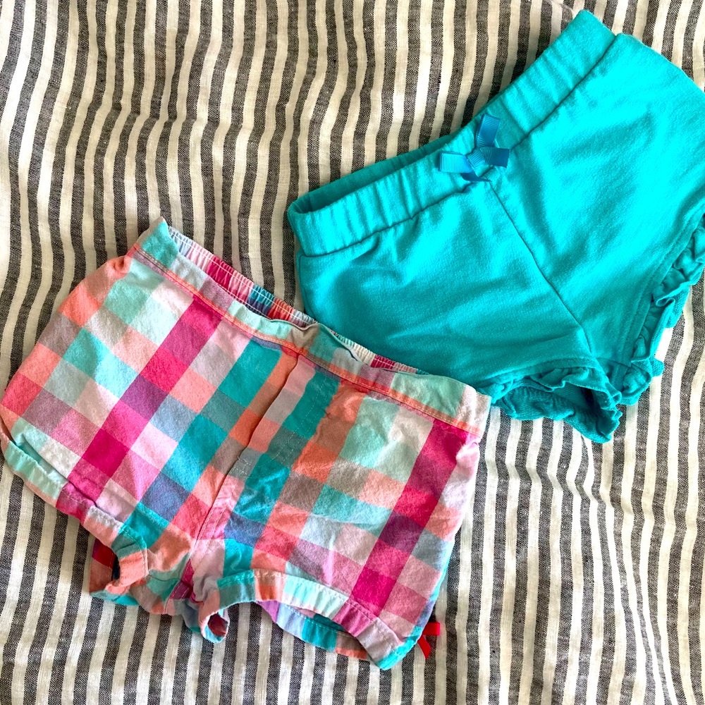 ✂️5 for $10! 2 pair bundle of Girls casual shorts